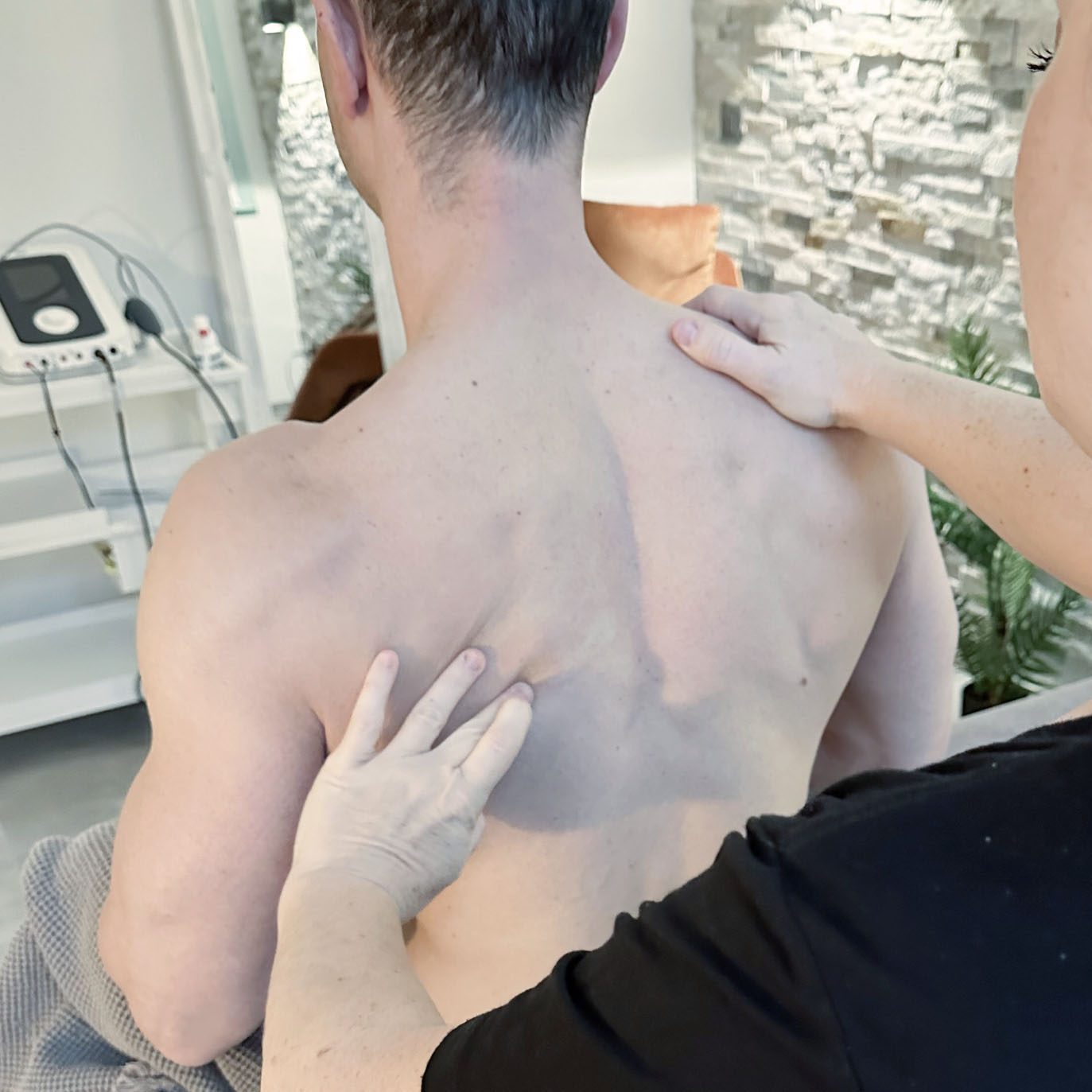 drmedmassage-img-2500px-bindegewebsmassage-2 drmedmassage-img-2500px-bindegewebsmassage-2